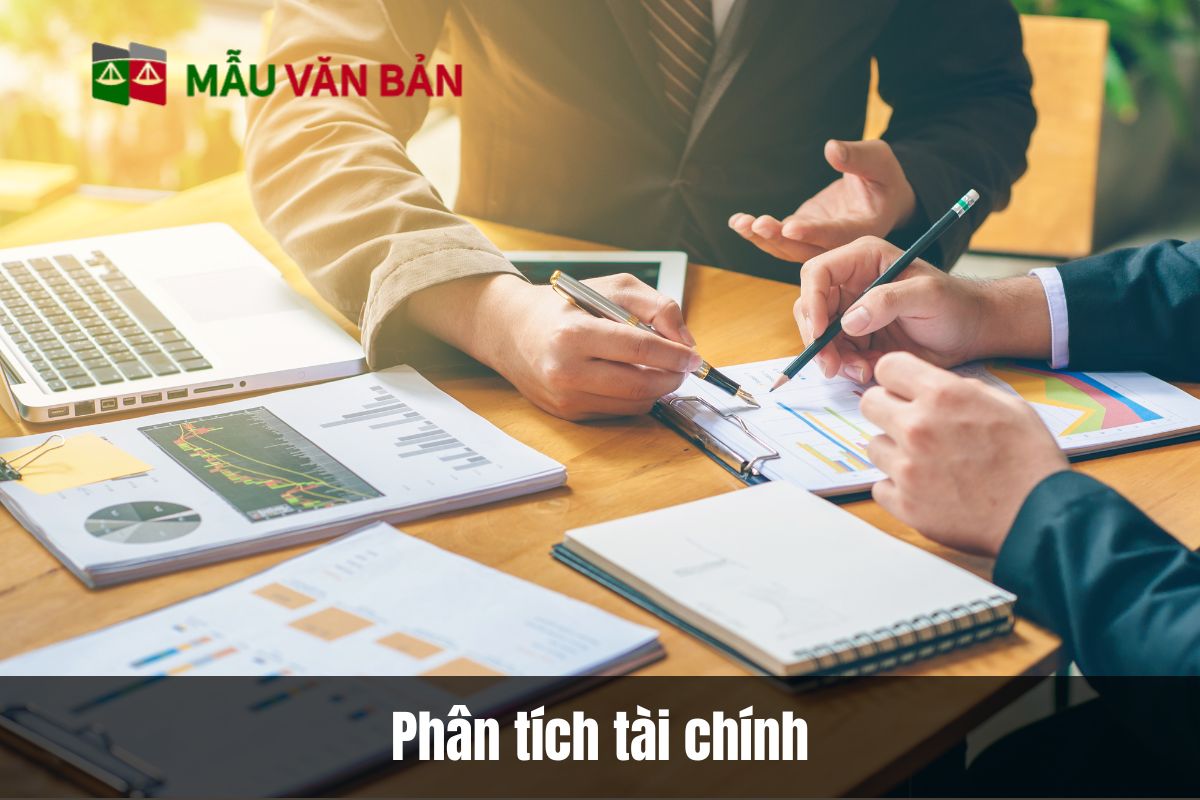 Phân tích tài chính